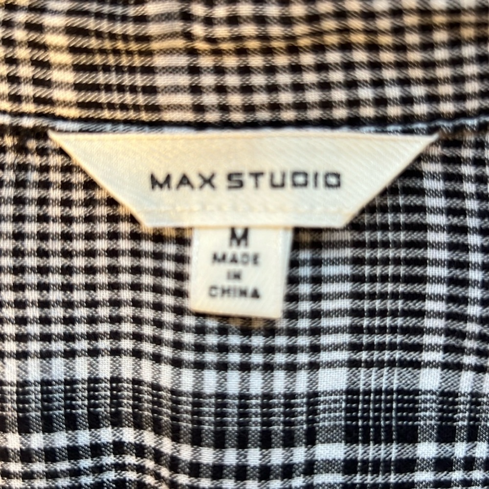 Euc Black/White Max Studio Size Medium Button Dow… - image 7